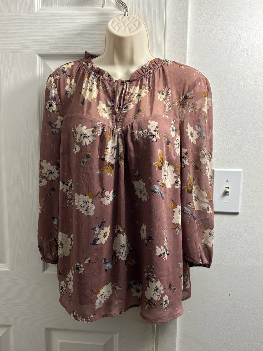 Faith and Joy Mauve White Floral Chiffon Ruffle Lined Long Sleeve Blouse L